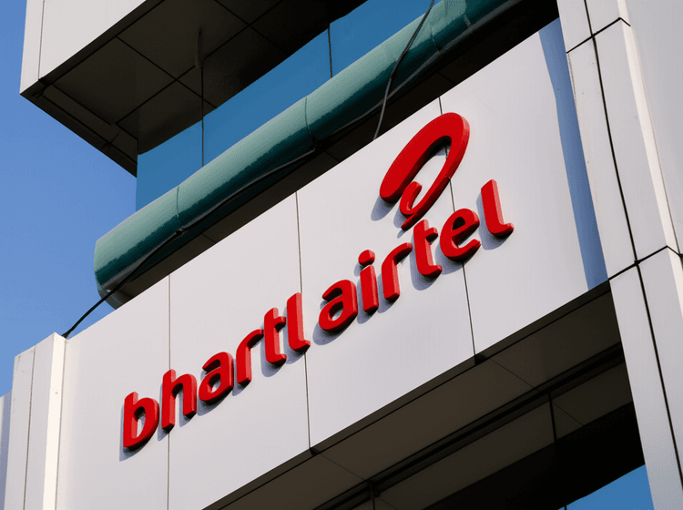 Crisil Predicts ₹70,000 Crore Free Cash Flow Boost for Telecom Giants: Stock Market Implications